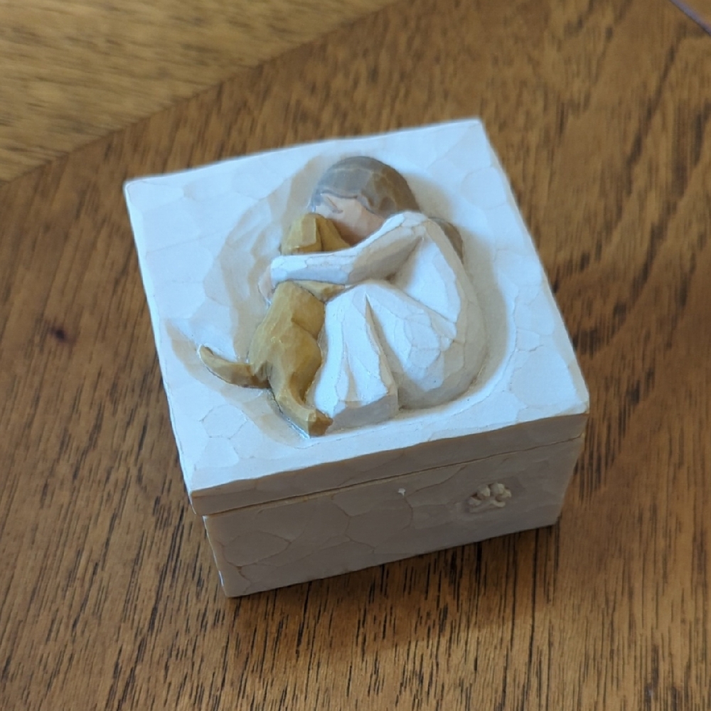 Demdaco "Truly A Friend" True Keepsake Box #26603 Willow Tree Susan Lordi